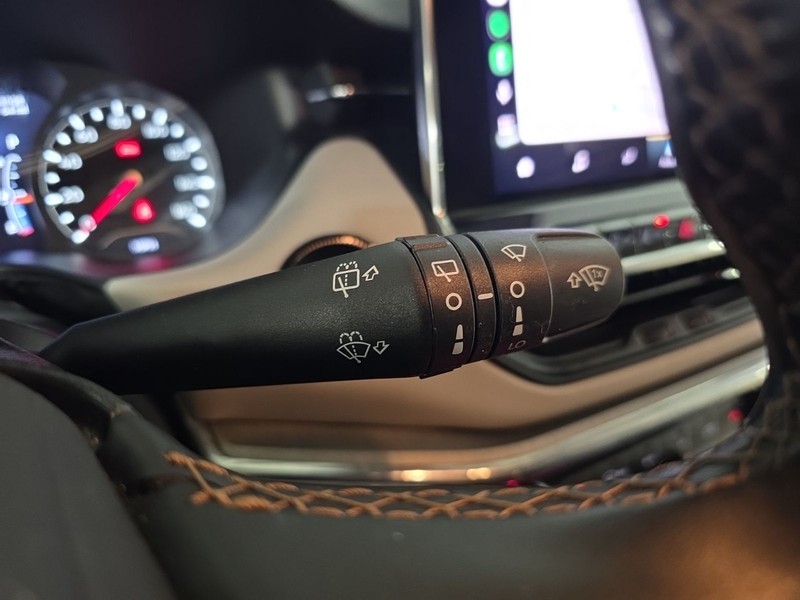 Jeep Compass Vehicle Image 14