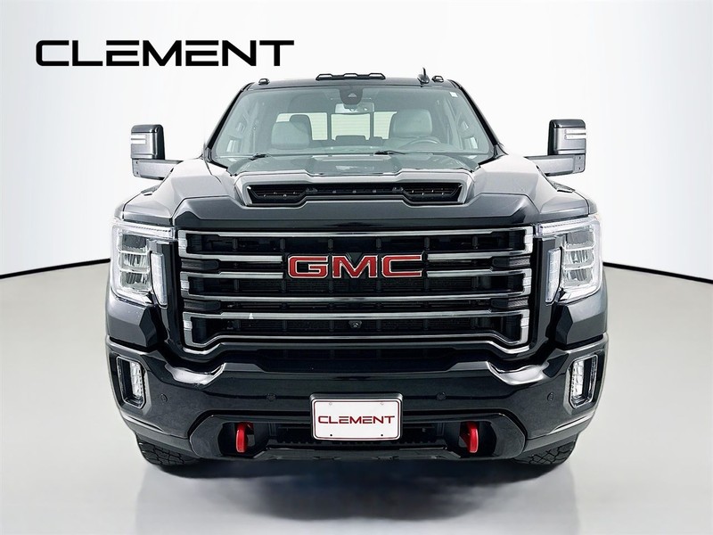 GMC Sierra 3500HD Vehicle Full-screen Gallery Image 3