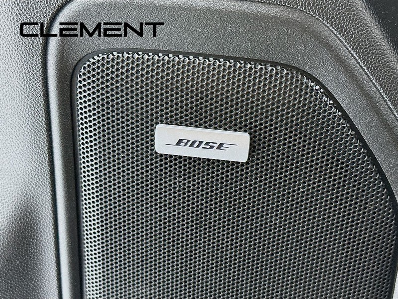 GMC Sierra 3500HD Vehicle Full-screen Gallery Image 27