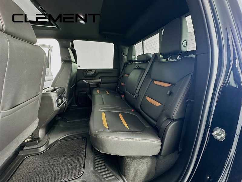 GMC Sierra 3500HD Vehicle Full-screen Gallery Image 33