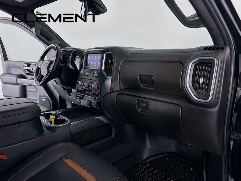GMC Sierra 3500HD Vehicle Full-screen Gallery Image 35