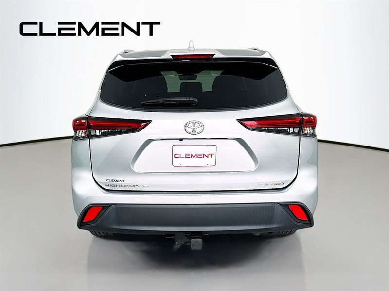 Toyota Highlander Vehicle Full-screen Gallery Image 8