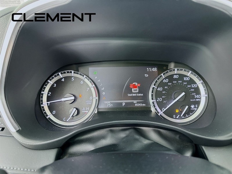 Toyota Highlander Vehicle Full-screen Gallery Image 18