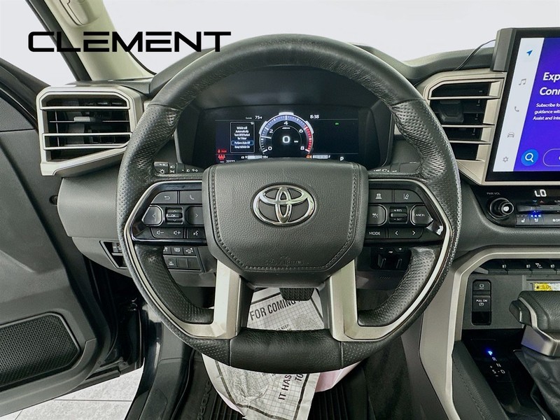 Toyota Tundra 4WD Vehicle Full-screen Gallery Image 15