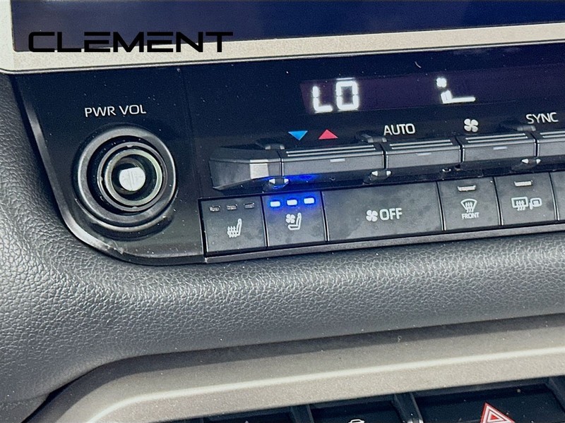 Toyota Tundra 4WD Vehicle Full-screen Gallery Image 23