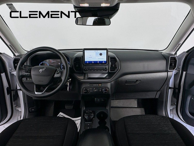 Ford Bronco Sport Vehicle Full-screen Gallery Image 12