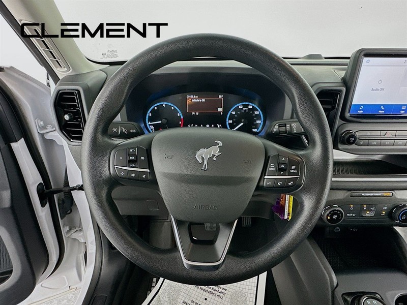 Ford Bronco Sport Vehicle Full-screen Gallery Image 15