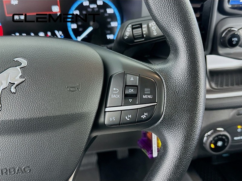 Ford Bronco Sport Vehicle Full-screen Gallery Image 17