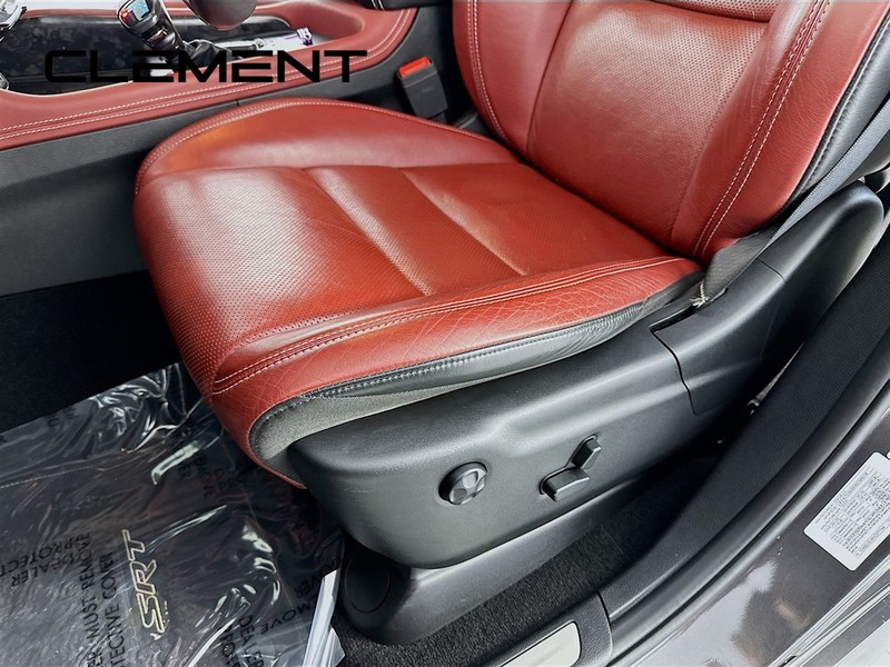 Dodge Durango Vehicle Full-screen Gallery Image 30