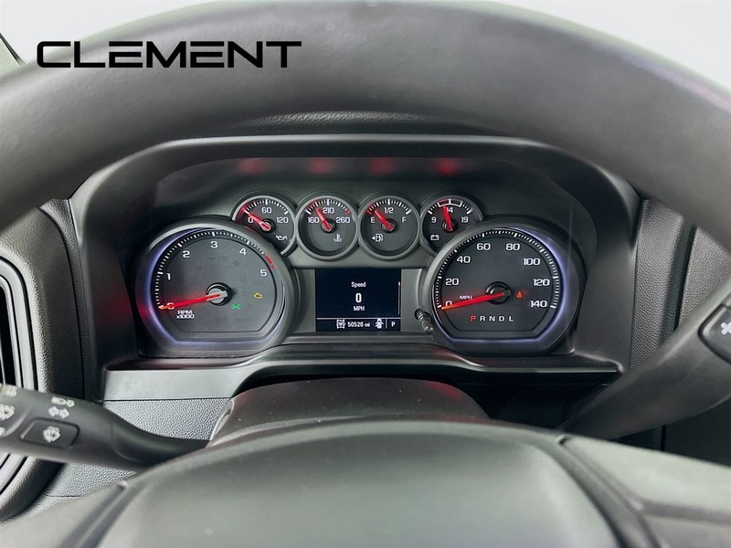 Chevrolet Silverado 2500HD Vehicle Full-screen Gallery Image 17