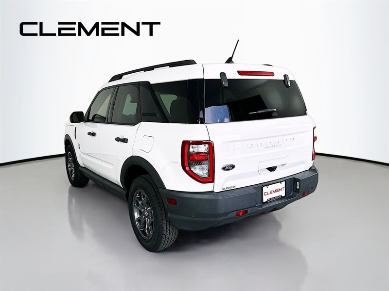 Ford Bronco Sport Vehicle Full-screen Gallery Image 10
