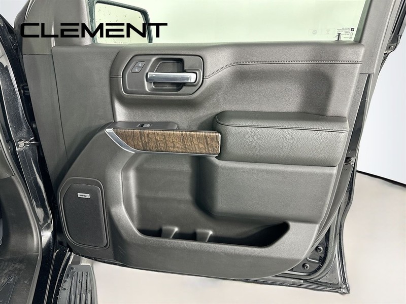 GMC Sierra 1500 Vehicle Image 36