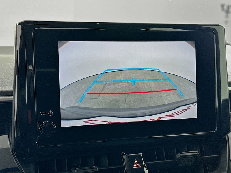 Toyota Corolla Vehicle Full-screen Gallery Image 16