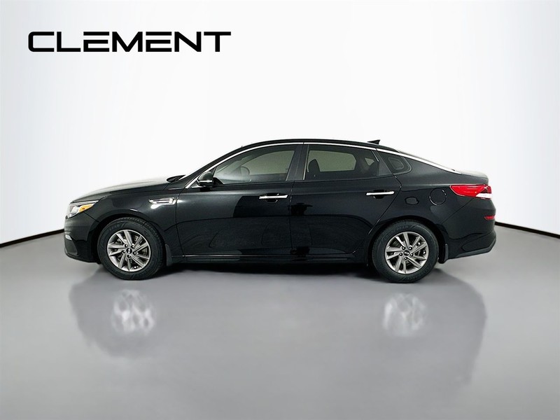 Kia Optima Vehicle Image 06