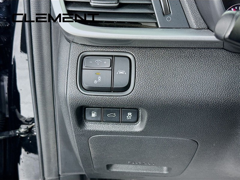 Kia Optima Vehicle Image 14