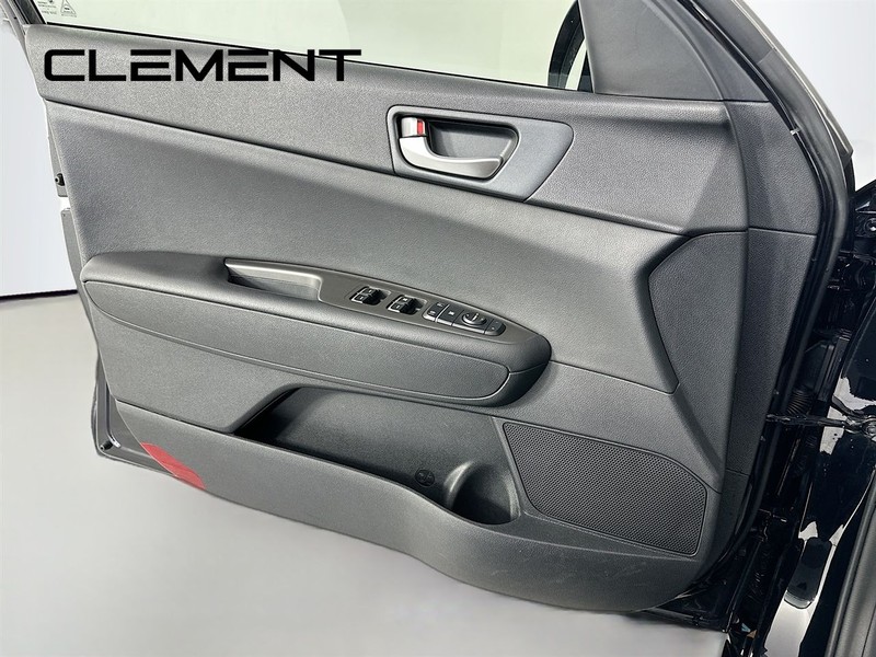 Kia Optima Vehicle Image 26