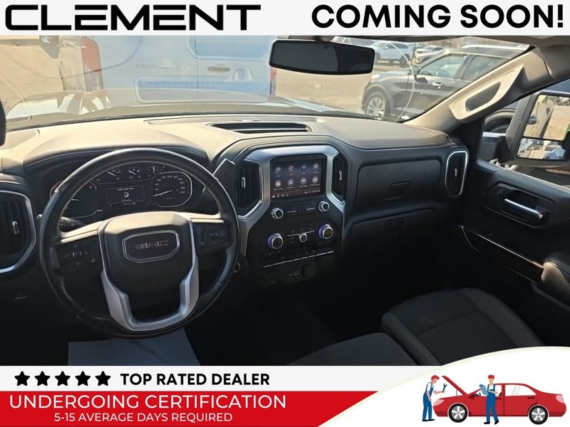 GMC Sierra 1500 Vehicle Full-screen Gallery Image 3
