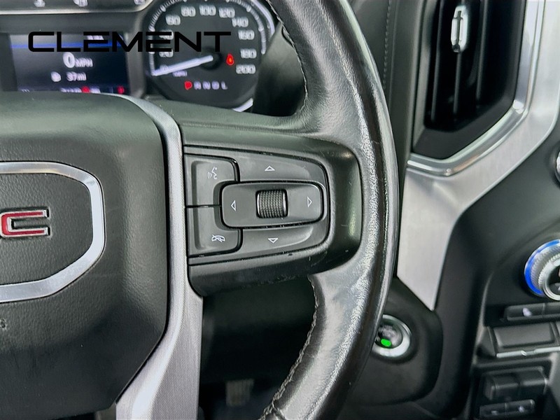 GMC Sierra 1500 Vehicle Full-screen Gallery Image 17