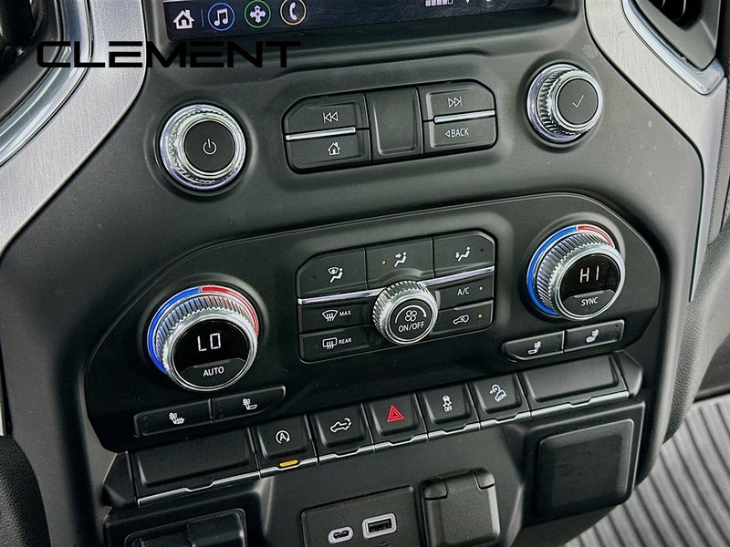 GMC Sierra 1500 Vehicle Full-screen Gallery Image 22