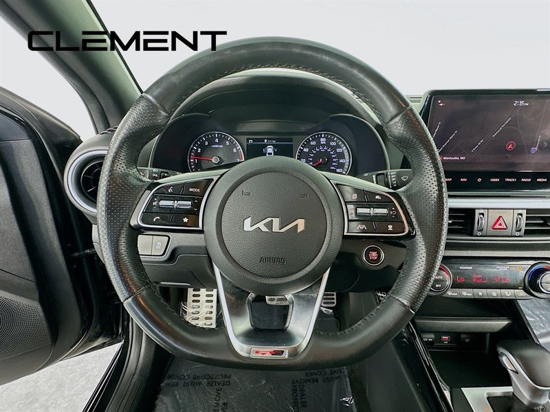 Kia Forte Vehicle Full-screen Gallery Image 15