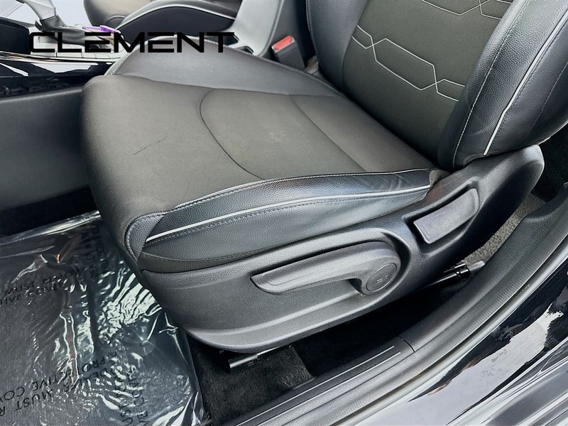 Kia Forte Vehicle Full-screen Gallery Image 27