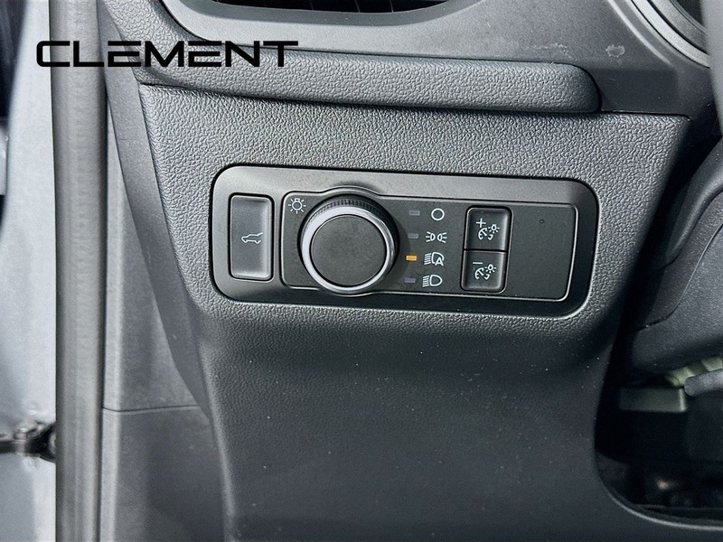 Ford Escape Vehicle Full-screen Gallery Image 14