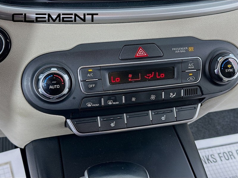 Kia Sorento Vehicle Full-screen Gallery Image 22