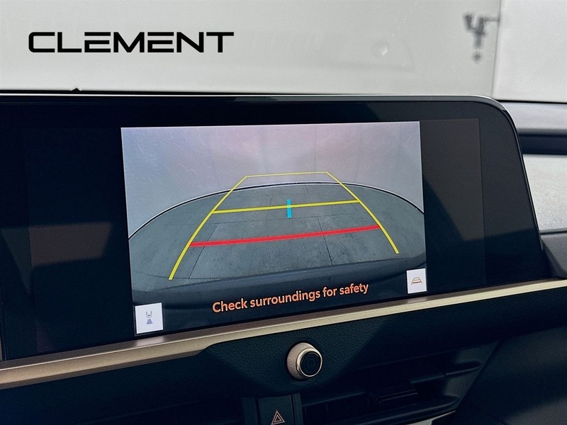 Toyota Crown Vehicle Image 20