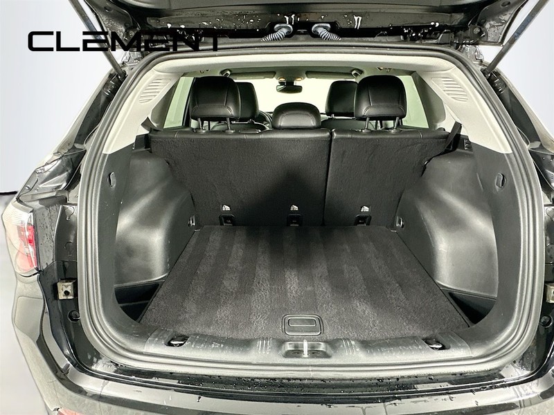 Jeep Compass Vehicle Full-screen Gallery Image 11