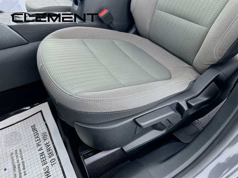 Ford Escape Vehicle Full-screen Gallery Image 27
