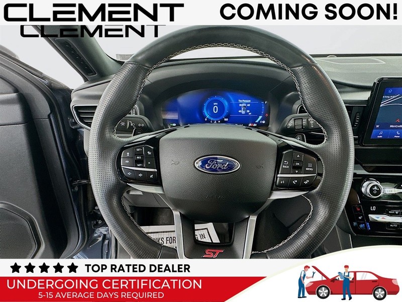 Ford Explorer Vehicle Image 15