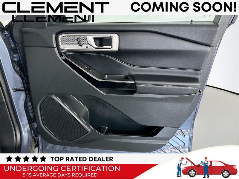 Ford Explorer Vehicle Image 37