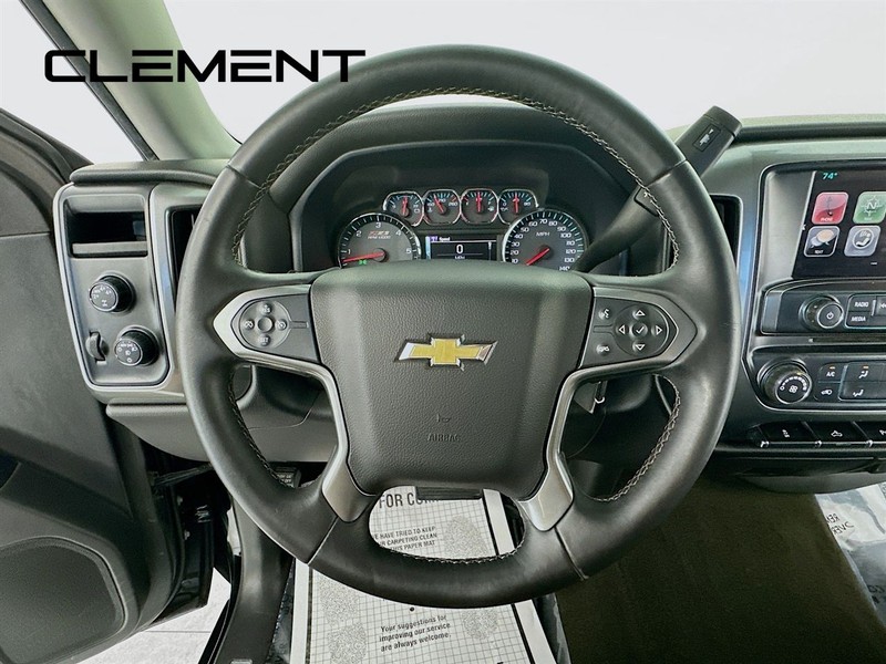 Chevrolet Silverado 1500 Vehicle Full-screen Gallery Image 15