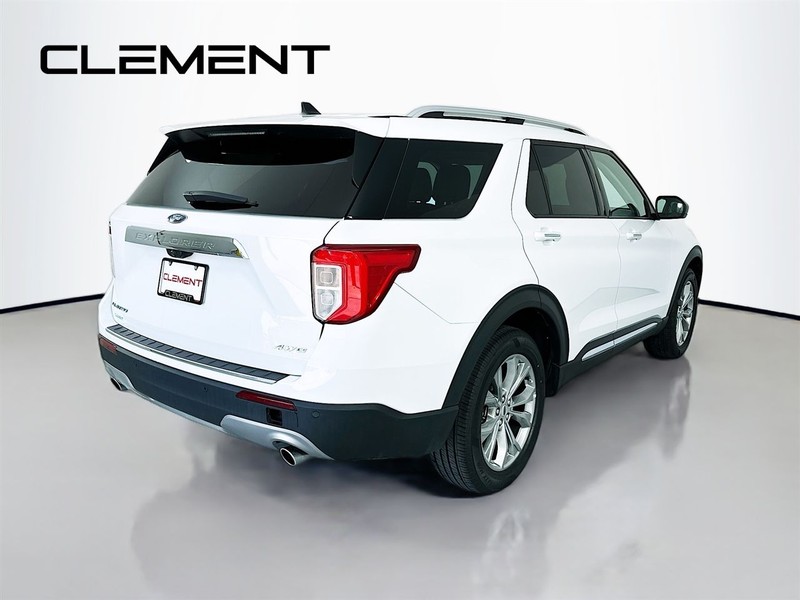 Ford Explorer Vehicle Full-screen Gallery Image 7