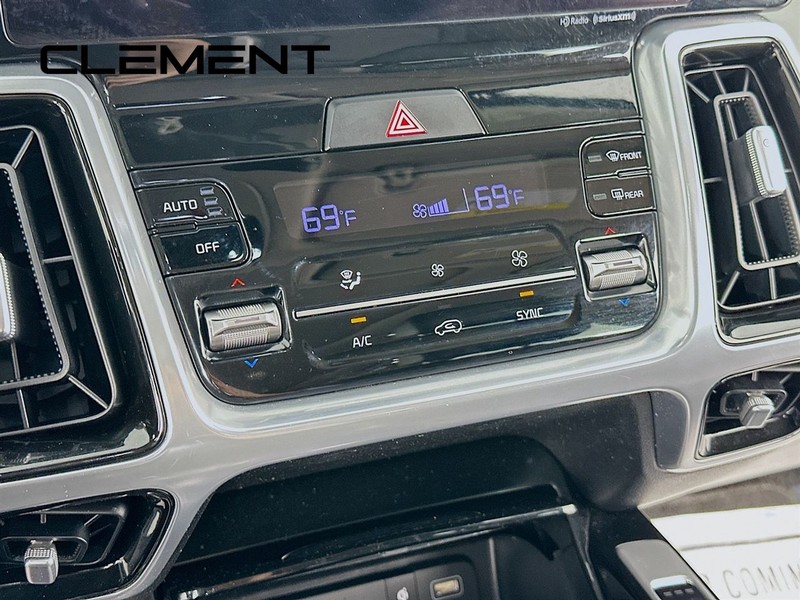 Kia Sorento Vehicle Image 22