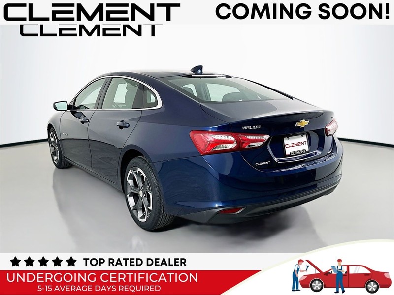 Chevrolet Malibu Vehicle Full-screen Gallery Image 10