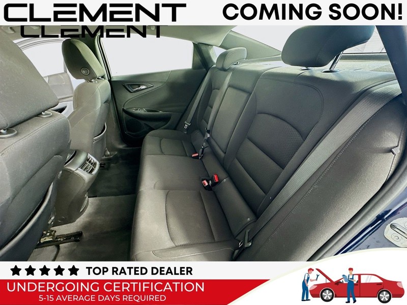 Chevrolet Malibu Vehicle Full-screen Gallery Image 30