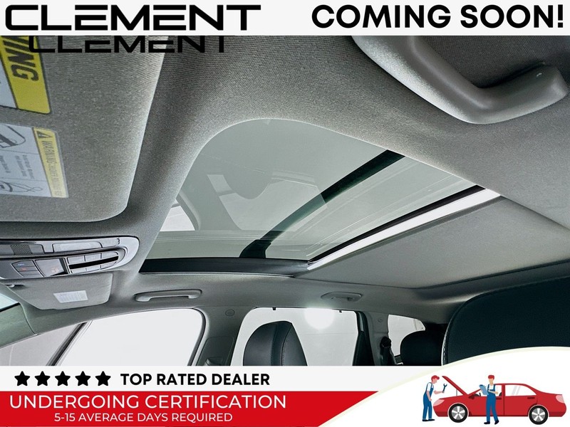 Hyundai Santa Fe Vehicle Full-screen Gallery Image 26