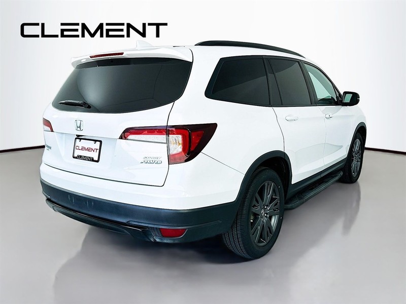 Honda Pilot Vehicle Full-screen Gallery Image 7