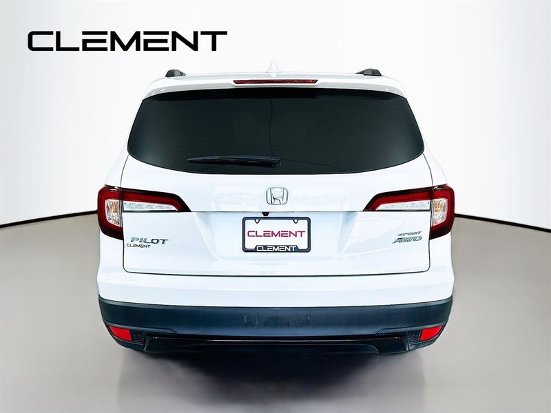 Honda Pilot Vehicle Full-screen Gallery Image 8