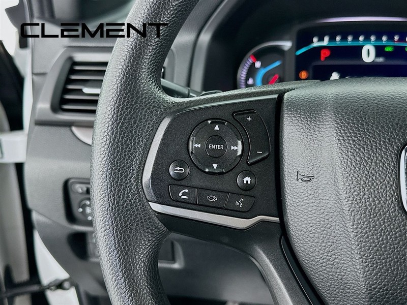 Honda Pilot Vehicle Full-screen Gallery Image 16