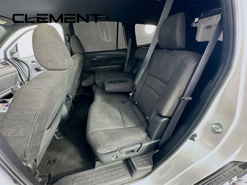 Honda Pilot Vehicle Full-screen Gallery Image 31