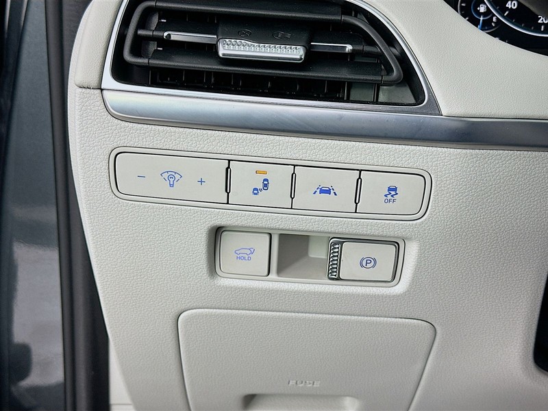 Hyundai Palisade Vehicle Full-screen Gallery Image 10