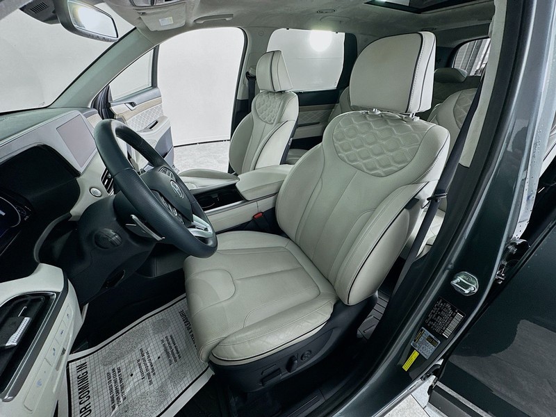 Hyundai Palisade Vehicle Full-screen Gallery Image 25