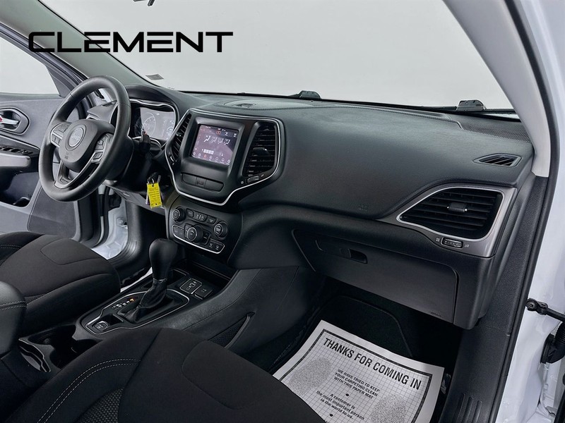 Jeep Cherokee Vehicle Full-screen Gallery Image 33