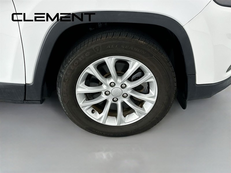 Jeep Cherokee Vehicle Full-screen Gallery Image 35