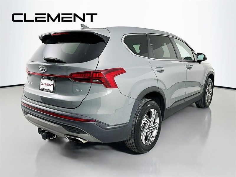 Hyundai Santa Fe Vehicle Full-screen Gallery Image 7