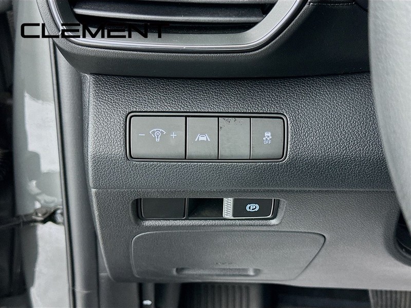 Hyundai Santa Fe Vehicle Full-screen Gallery Image 14