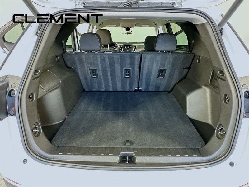 Chevrolet Equinox Vehicle Full-screen Gallery Image 11