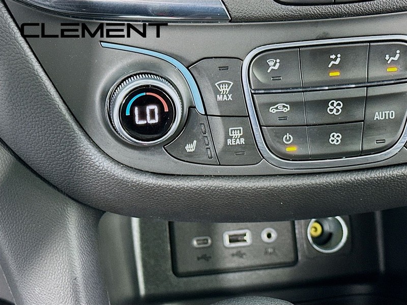 Chevrolet Equinox Vehicle Full-screen Gallery Image 23